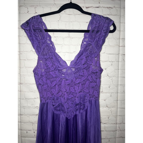 Vintage 80s/90s Vandemere Purple Lace Lingerie Dress – Made in USA Size Large - Picture 2 of 7